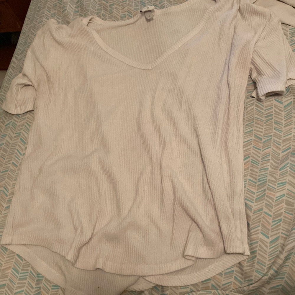 Cute white shirt!